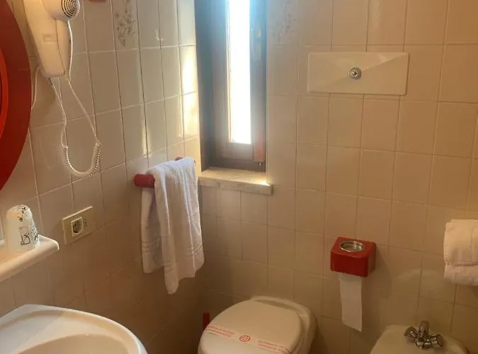 Hotel Santa Maria - Bardolino Town Center Hotel